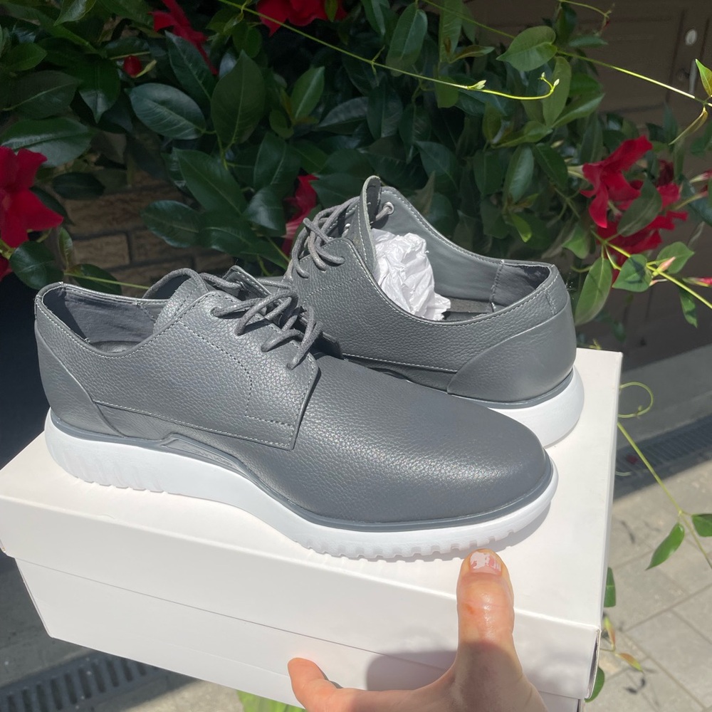 Calvin Klein TEODOR Grey Soft Tumbled Leather Shoes ~ Size 8.5 M ~ Retail $180